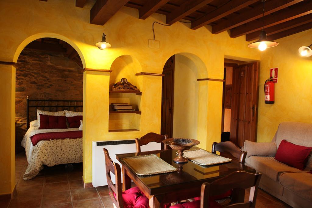 Apartamentos Rurales La Solana Robledillo De Gata Buitenkant foto